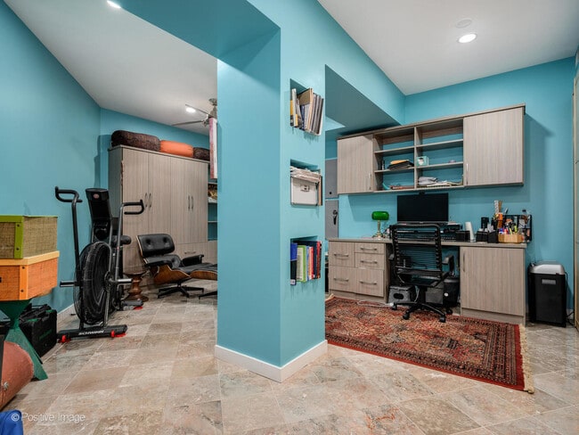 Building Photo - 2828 N Talman Ave