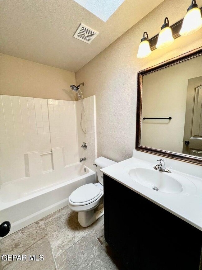 Building Photo - 12777 Tre Maximiliano Ave