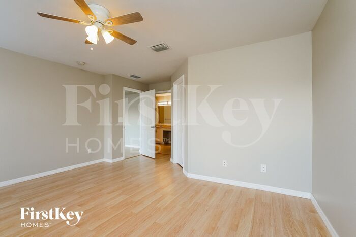 Building Photo - 25453 Bandito Ct