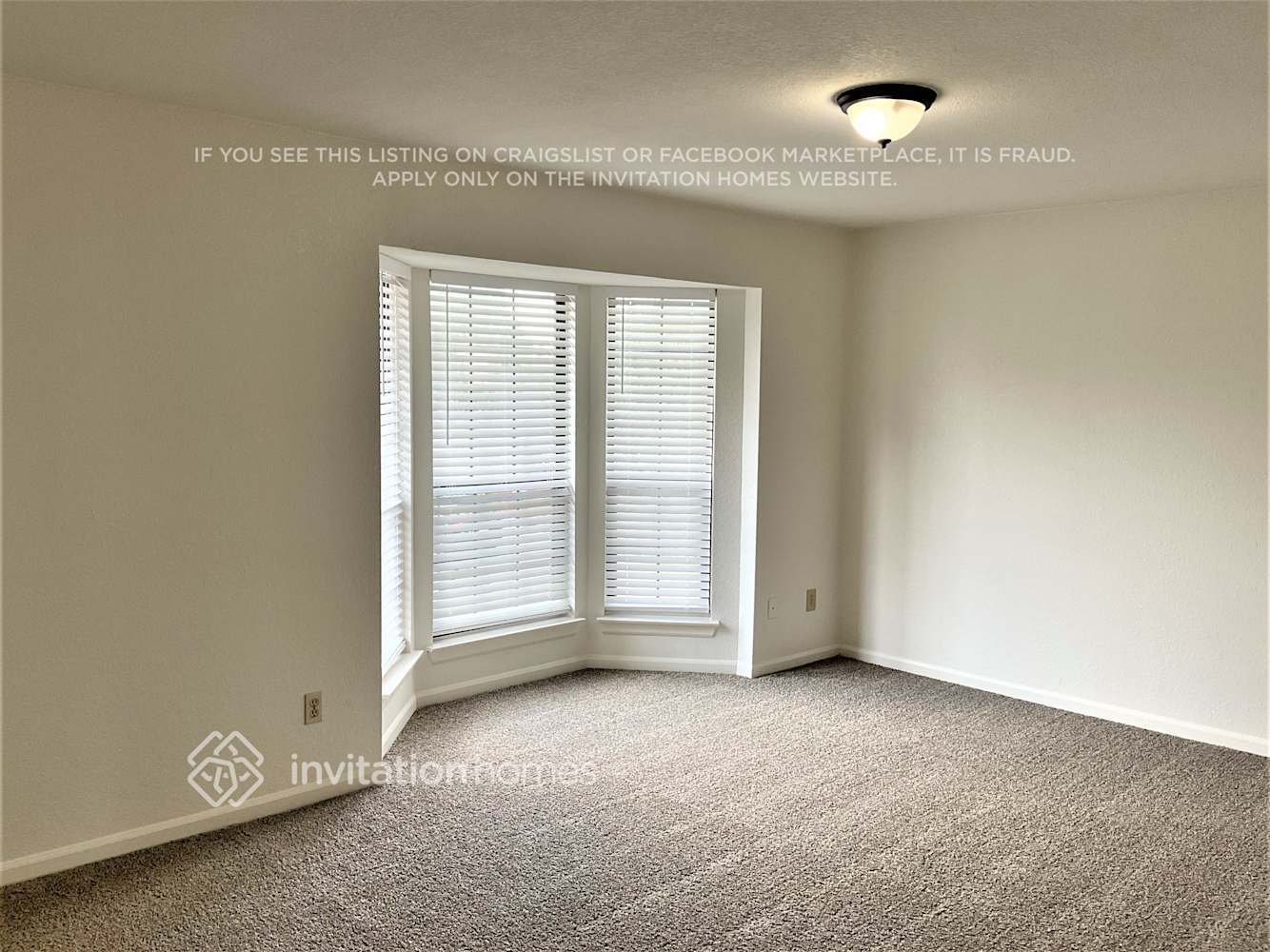 Building Photo - 1803 Shoreline Dr
