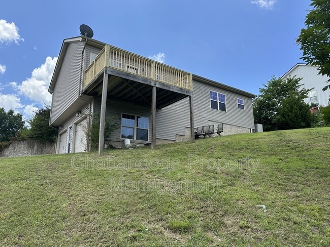 Building Photo - 9936 Falcon Crest Dr