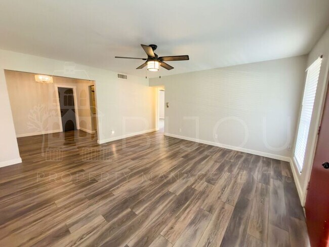 Building Photo - 2902 Airport Rd