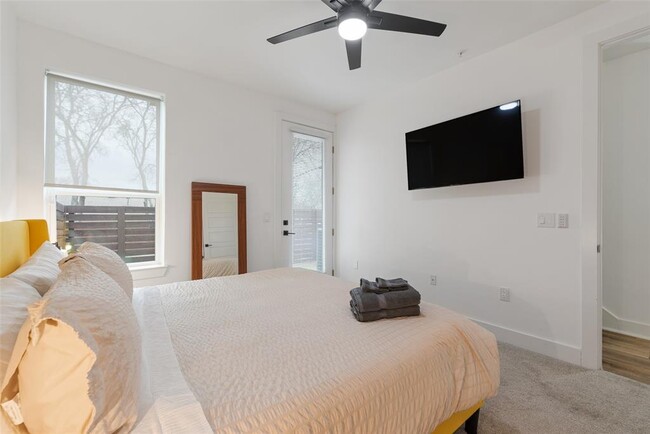 Building Photo - 1417 Kramer Ln