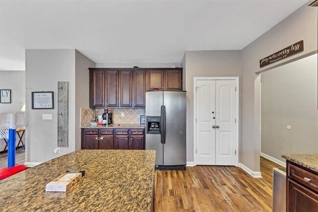 Building Photo - 5160 Bucknell Trace