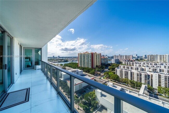 Building Photo - 300 Sunny Isles Blvd