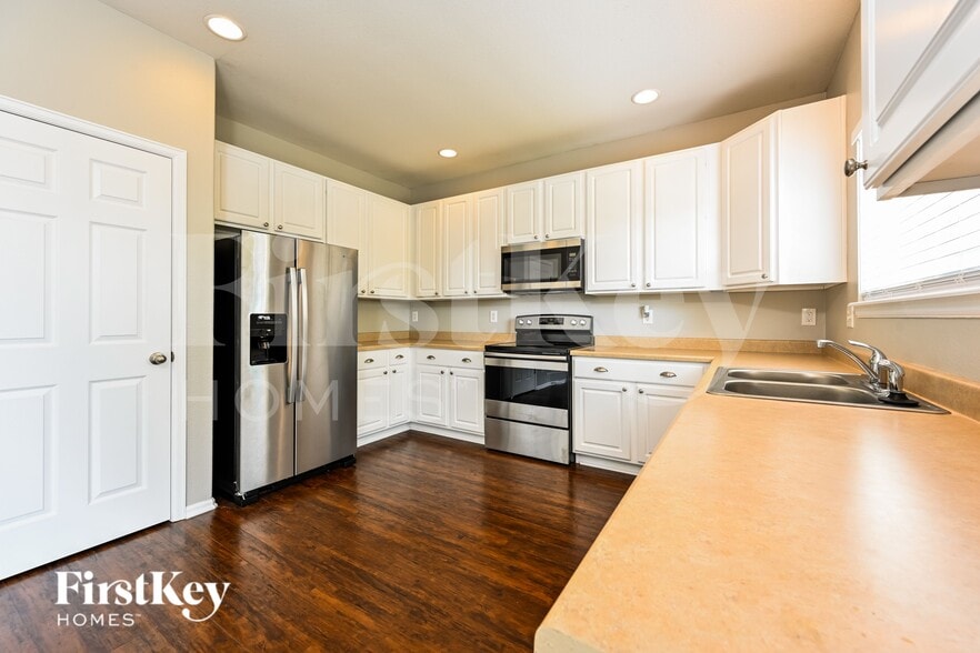 Building Photo - 4235 Miners Candle Pl