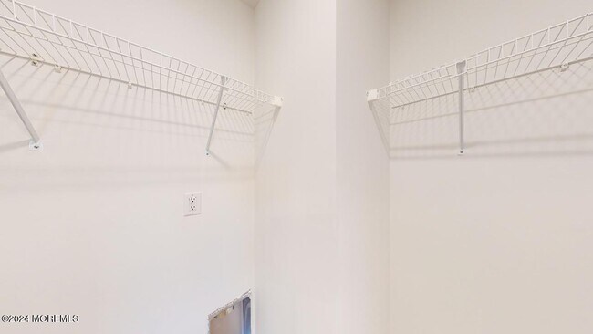 Building Photo - 221 Brighton Ave