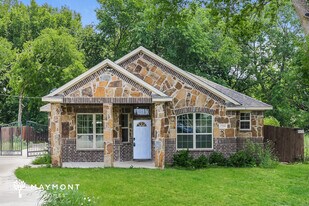 Building Photo - 2220 Water Crest Ln
