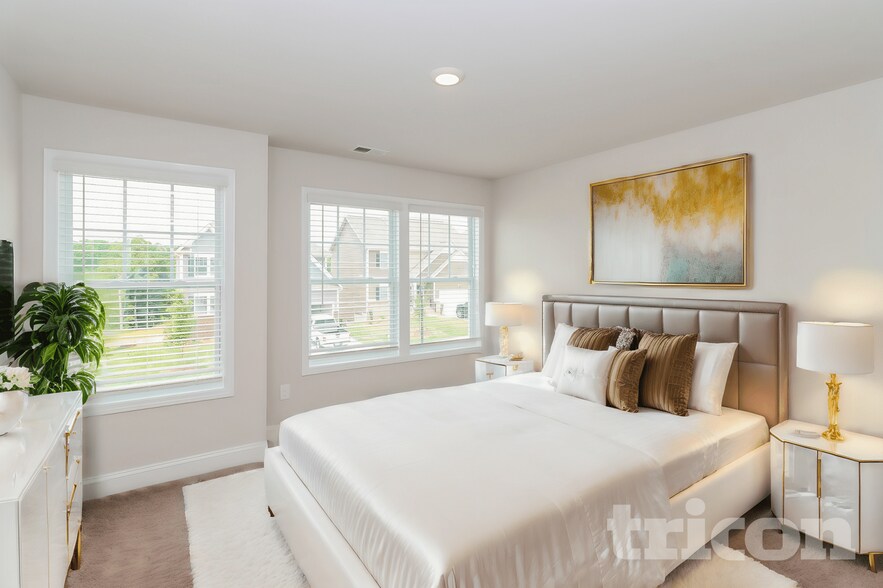 Building Photo - 211 Queenshall Rd