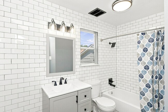 Building Photo - 6023 Broadmeadow
