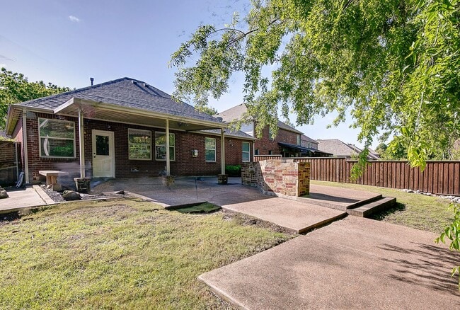 Building Photo - Serenity on the Greenbelt in Stonebridge Ranch