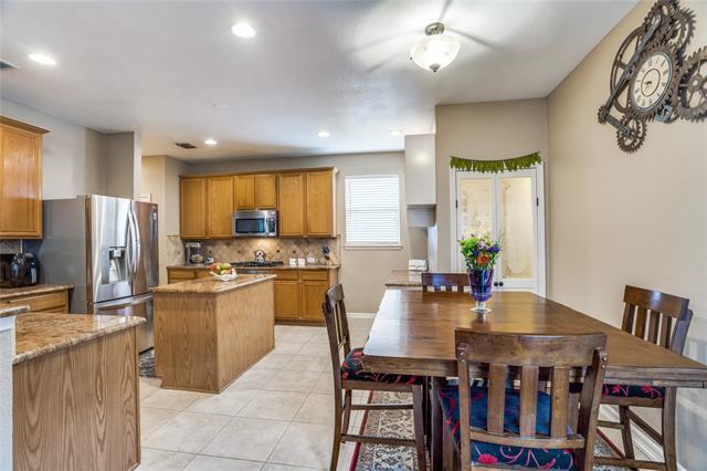 Building Photo - 3104 Spring Hill Ln