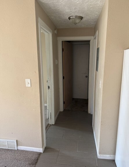 Building Photo - 203 S Covell Ave