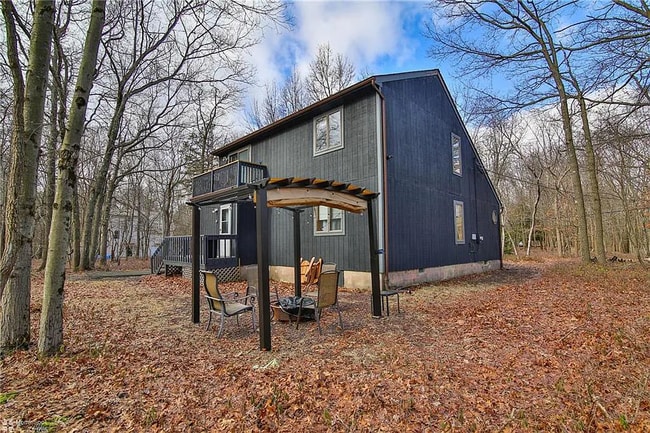 Building Photo - 267 Brier Crest Rd
