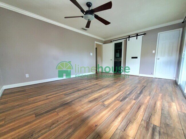 Building Photo - 2104 Point Hollow Ct.