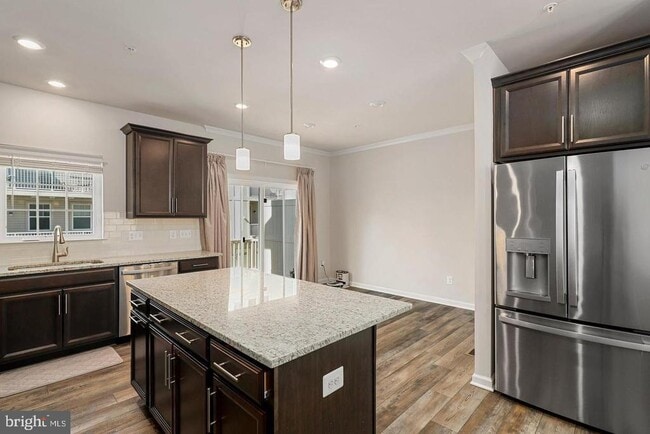 Building Photo - 7132 McHenry Mews