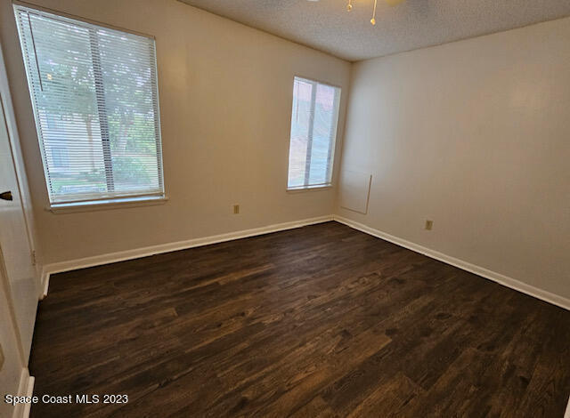 Building Photo - 3545 Sable Palm Ln