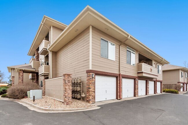 Building Photo - Students Welcome! 3 Bed, 2 Bath Condo in Rockbridge, SE Fort Collins