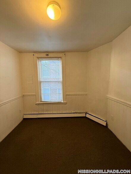 Building Photo - 8 Parker Hill Ave