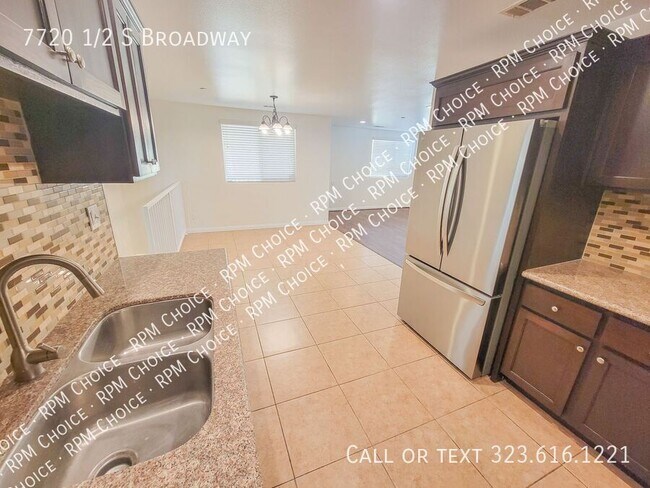 Building Photo - 7720 1/2 S Broadway-