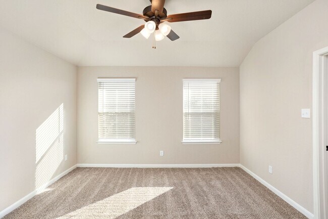 Building Photo - Brand New 3/2.5 Townhome