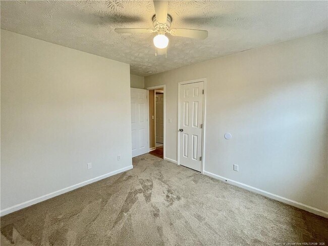 Building Photo - 623 Daharan Dr