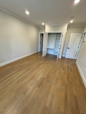 Building Photo - 535 Newbury St