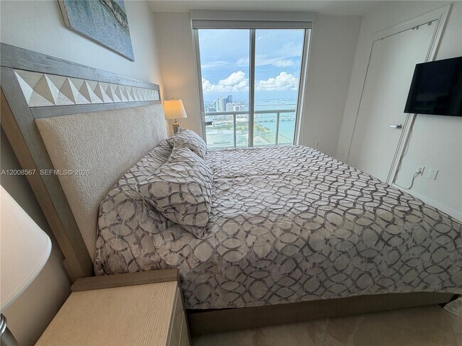 Building Photo - 50 Biscayne Blvd