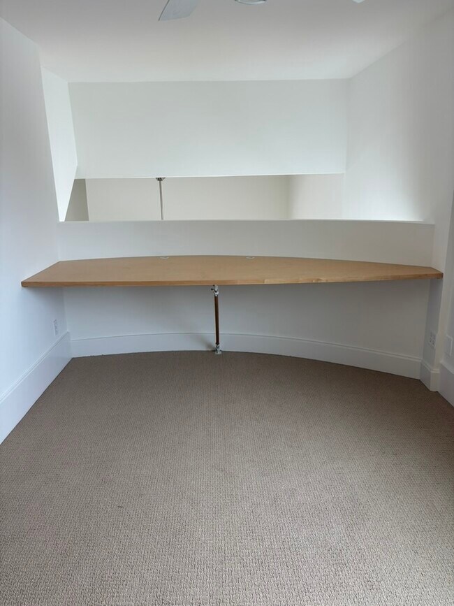 Building Photo - 12217 Rochester Ave