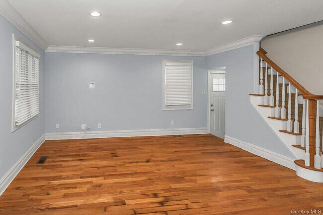 Building Photo - 180 Kensington Rd