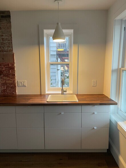 Building Photo - 508 Liberty St