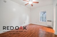 Building Photo - 250 Loma Dr