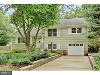 Building Photo - 52 Shady Brook Ln