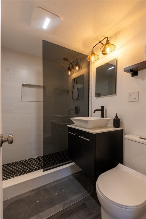 Building Photo - 186 Lexington St