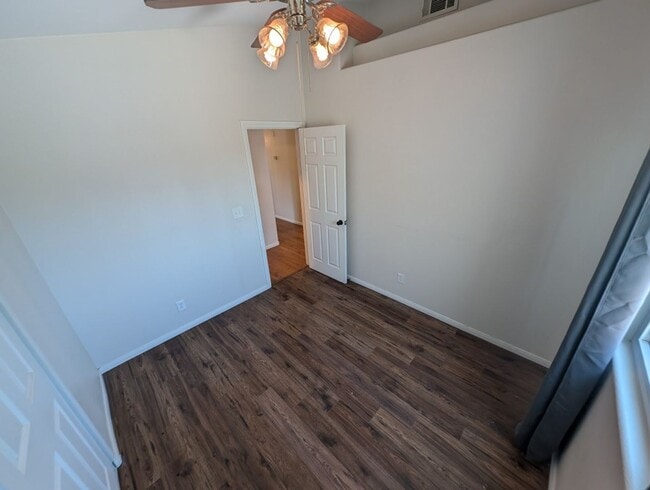 Building Photo - 4839 Lames Dr