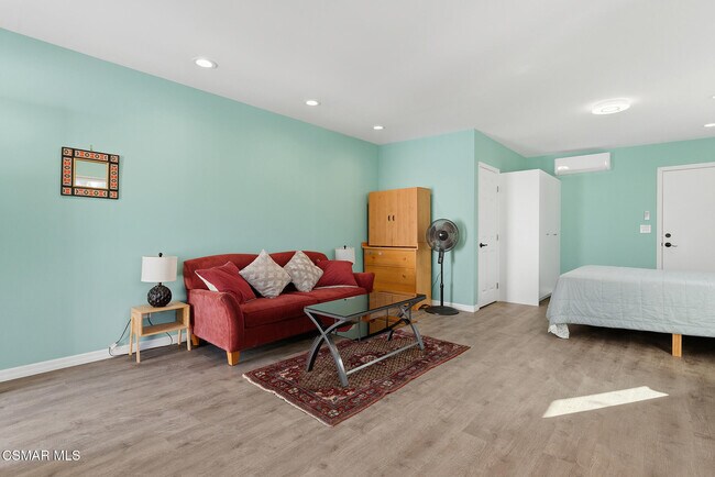 Building Photo - 263 McKnight Rd