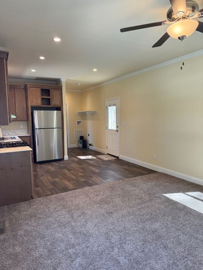 Building Photo - Peaceful and Serene Country Setting Mobile Home on 1.3 Acres