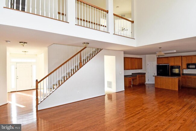 Building Photo - 3082 American Eagle Blvd