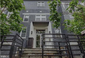 Building Photo - 1409 G St NE