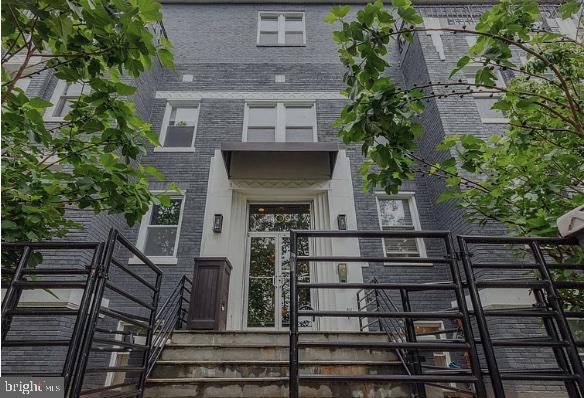 Primary Photo - 1409 G St NE