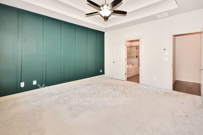 Building Photo - 1896 Skyfall Cir