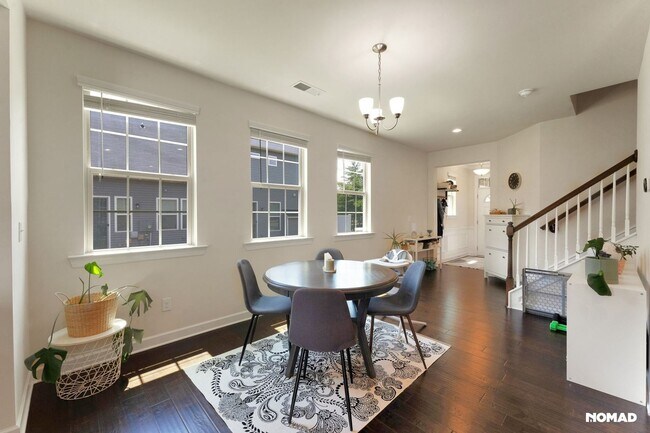 Building Photo - Charming 3BR House in Charlotte