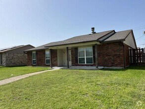 Building Photo - Nice 3 Bedroom Home