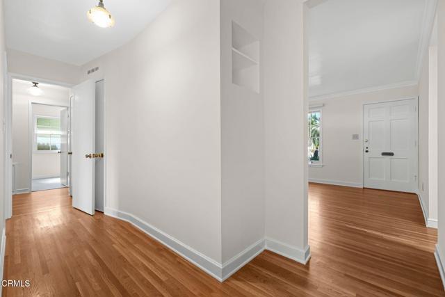 Building Photo - 1572 Casa Grande St