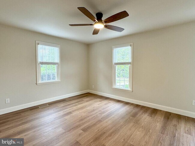 Building Photo - 906 Pritchet Ct