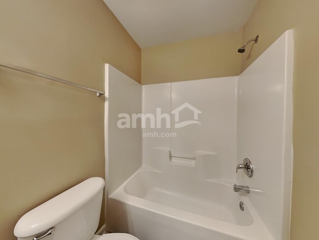 Building Photo - 182 Bonnie Woods Dr