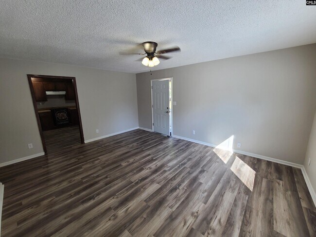 Building Photo - 134 Calvin Ct