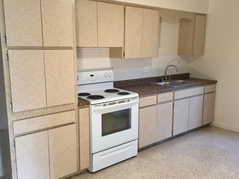 Building Photo - 3331 Dryer Ave