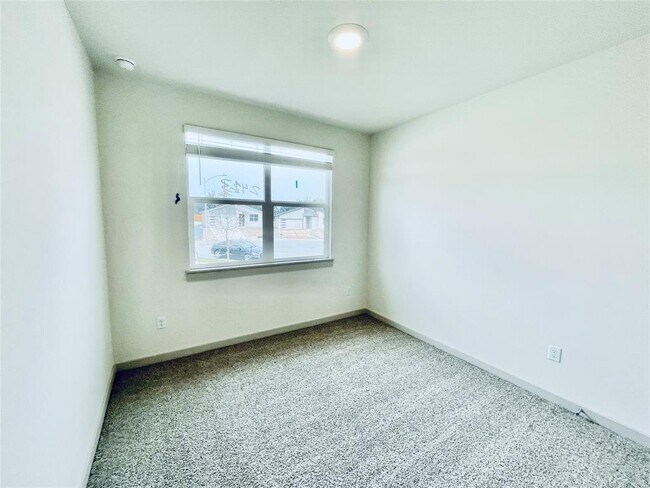 Building Photo - 2413 Sisterdale Ln