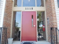 Building Photo - Your Home is Your Palace! Glen Burnie, MD